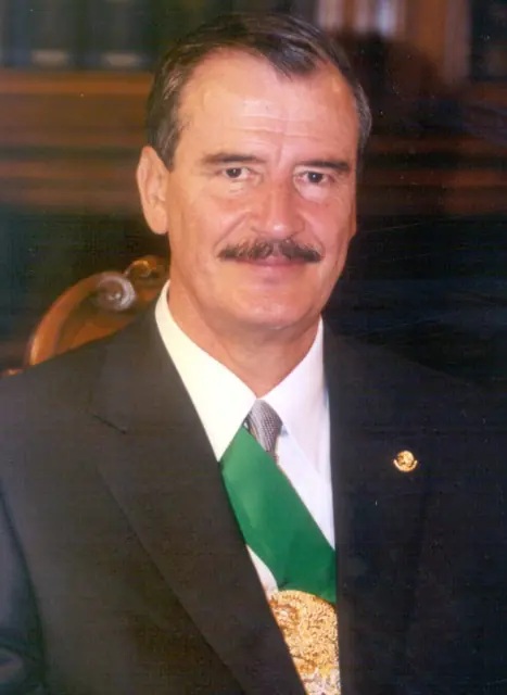Vicente Fox — batalla de aura de México