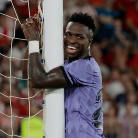 vinicius — batalla de aura de Futbolistas