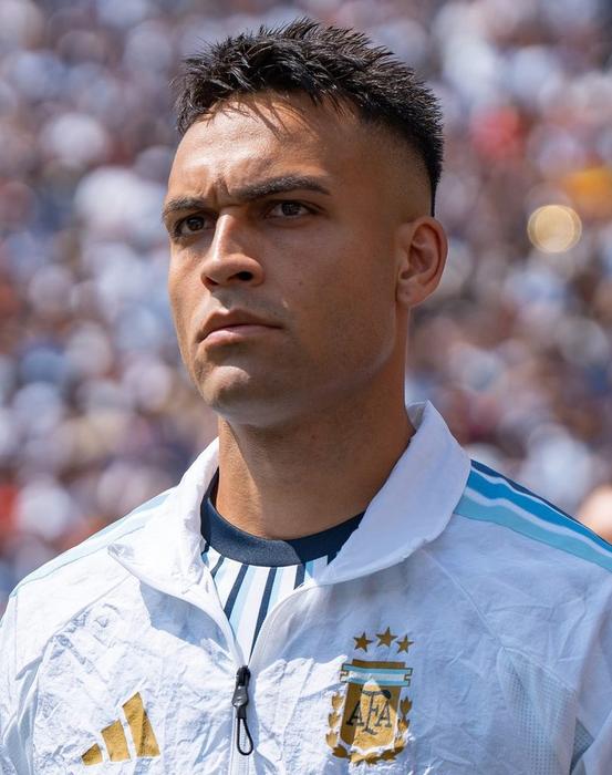Lautaro Martínez — batalla de aura de Argentina
