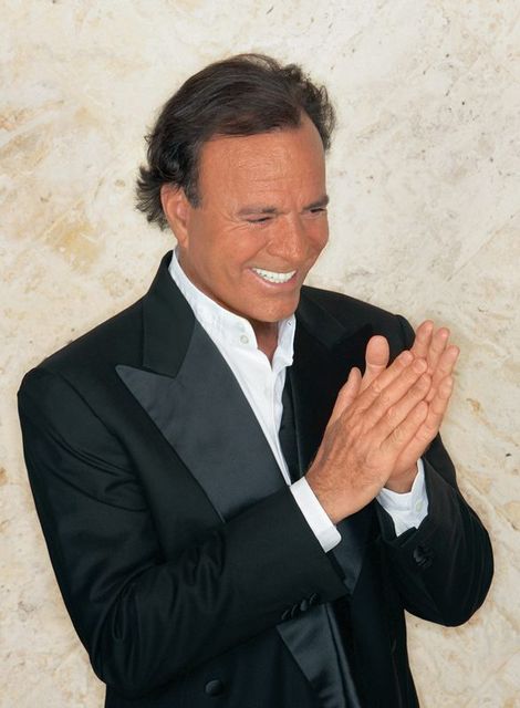 Julio Iglesias — batalla de aura de España